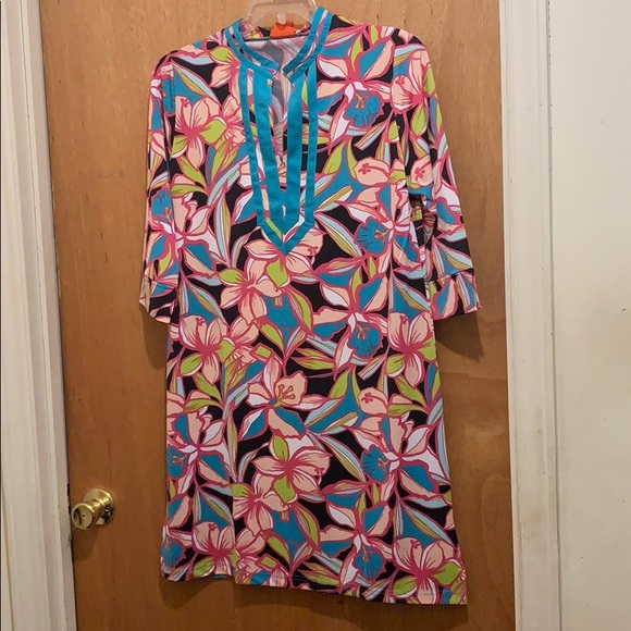 Tracy Negoshian Dresses & Skirts - SOLD - Women’s dress size large.